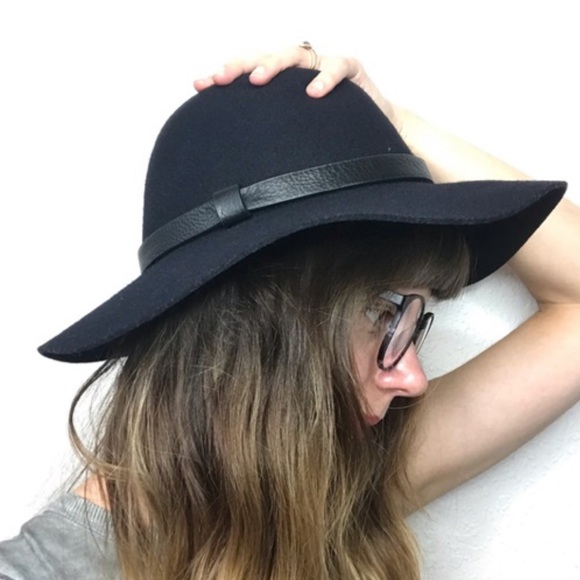JCrew Wide Brimmed Felt Hat With Leather Band - Picture 8 of 8